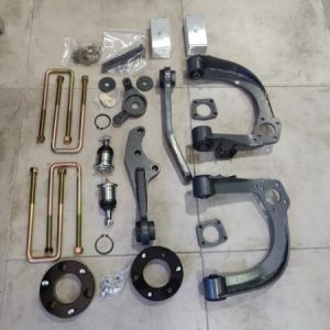 KIT 4" CON PARRILLAS Y ROTULAS